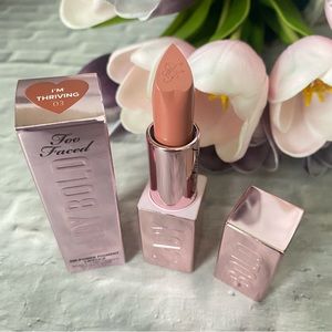 TOO FACED - I’M THRIVING - LADY BOLD LIPSTICK